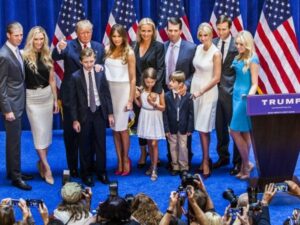 170821102452-trump-family_1767386352.jpg