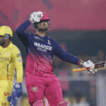 वैभव का पहली बॉल पर कैच छूटा:सिक्स लगाकर फिफ्टी पूरी की, जडेजा ने दुबे को आउट करके गन सेलिब्रेशन किया; मोमेंट्स