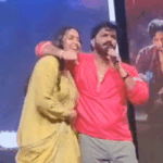 Pawan Singh & Kajal Raghavani Stage Romance
