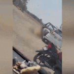 कर्नाटक में पति ने बीच सड़क पत्नी का गला काटा:फिर कार से कुचला, मौके पर मौत; राहगीरों ने वीडियो बनाया