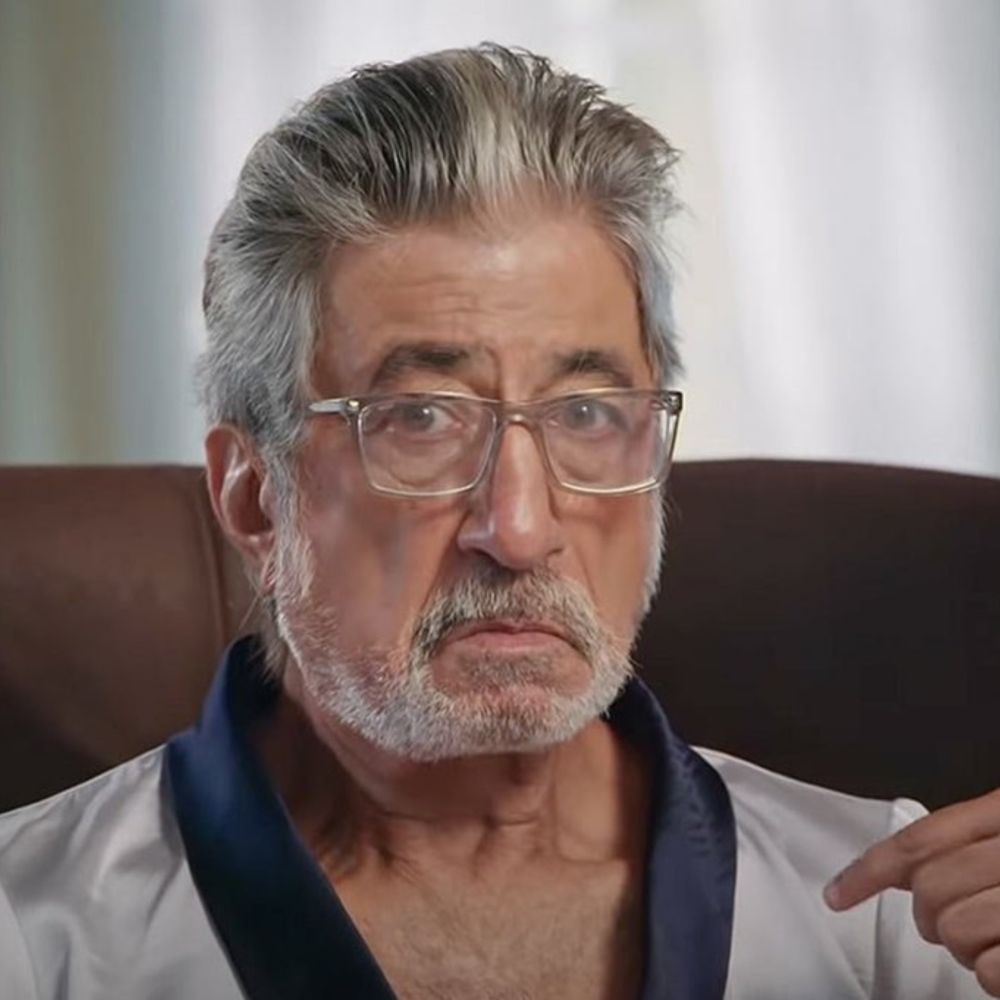 shakti-kapoor-chest-hair_1778216754.png